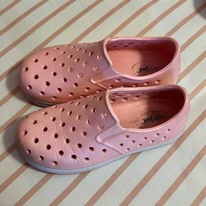 Cat and Jack Water shoes